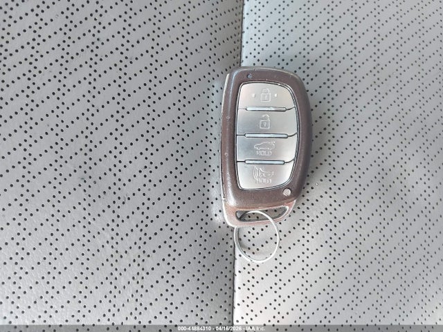 Продажа на аукционе авто 2020 Hyundai Elantra Limited, vin: 5NPD84LF7LH597253, номер лота: 44884310