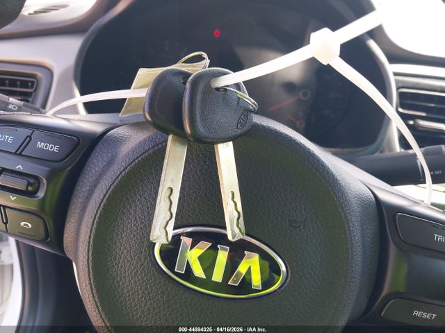 Продаж на аукціоні авто 2018 Kia Rio Lx, vin: 3KPA24AB5JE127101, номер лоту: 44884325