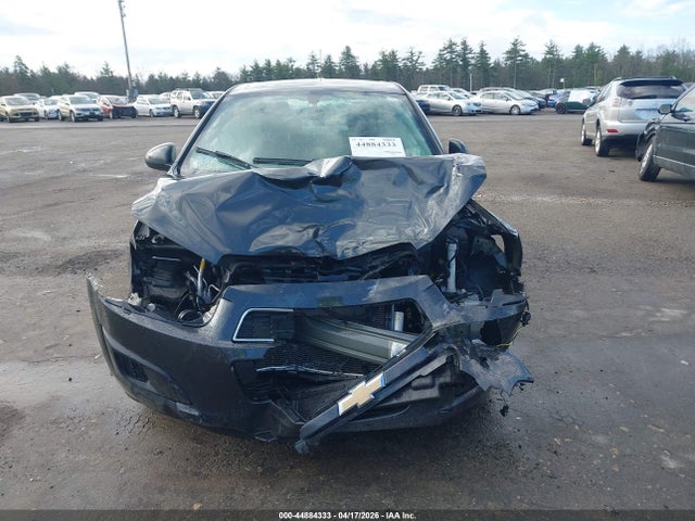 1G1JC5SGXG4173572 Chevrolet Sonic Lt Auto