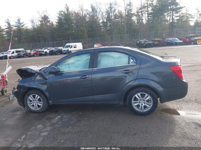 1G1JC5SGXG4173572 Chevrolet Sonic Lt Auto