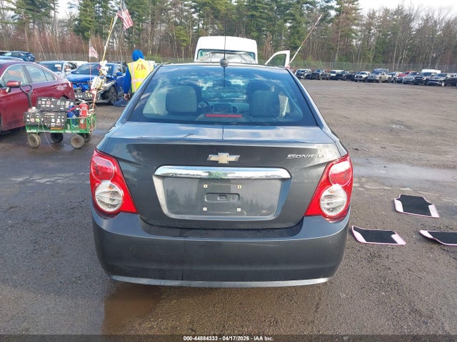 1G1JC5SGXG4173572 Chevrolet Sonic Lt Auto