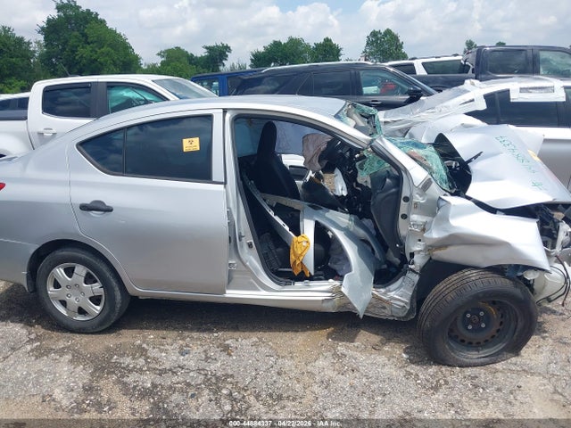 Aukcja sprzedaży 2015 Nissan Versa 1.6 S, vin: 3N1CN7AP4FL860002, numer aukcji: 44884337