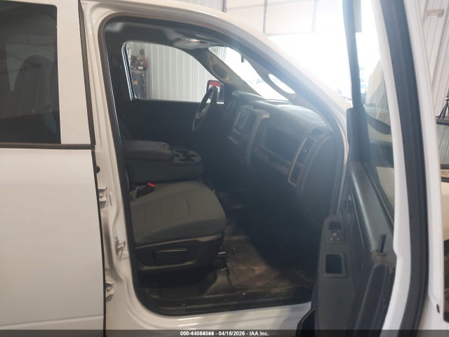 44884344 :رقم المزاد ، 3C6RR6KG6LG209373 vin ، 2020 Ram 1500 Classic Tradesman  4x2 5'7 Box مزاد بيع