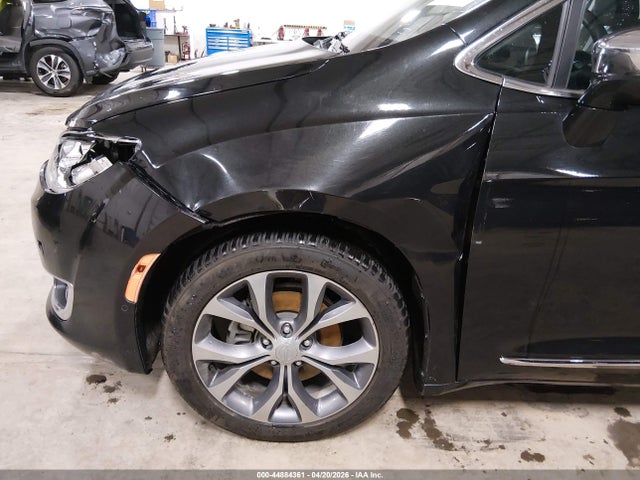 Продаж на аукціоні авто 2017 Chrysler Pacifica Limited, vin: 2C4RC1GG3HR661062, номер лоту: 44884361