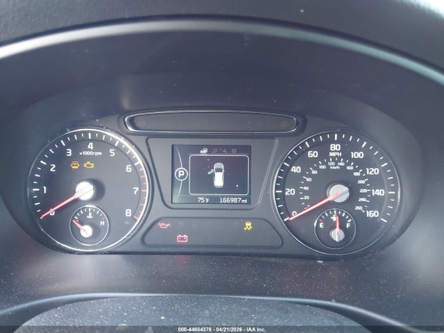 44884376 :رقم المزاد ، 5XYPG4A32HG277443 vin ، 2017 Kia Sorento 2.4l Lx مزاد بيع