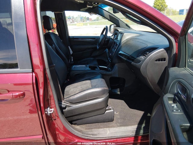 44884378 :رقم المزاد ، 2C4RDGCG3HR662153 vin ، 2017 Dodge Grand Caravan Sxt مزاد بيع