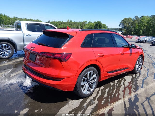 Aukcja sprzedaży 2021 Audi E-tron Premium Plus Quattro, vin: WA1LAAGE8MB036136, numer aukcji: 44884411