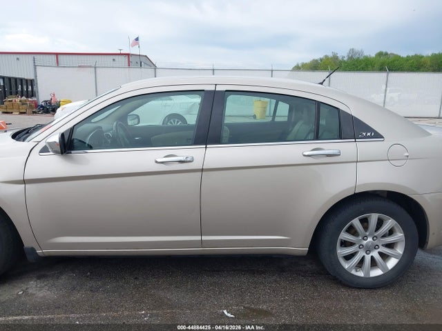Продажа на аукционе авто 2013 Chrysler 200 Limited, vin: 1C3CCBCGXDN667244, номер лота: 44884425