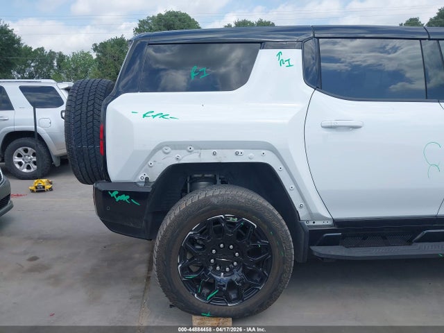 44884458 :رقم المزاد ، 1GKB0NDE9RU104380 vin ، 2024 Gmc Hummer Ev Suv 2x مزاد بيع