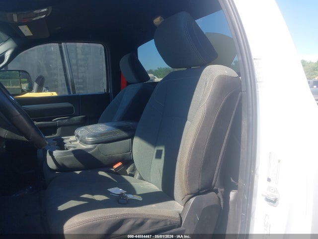 2022 Ram 5500 Chassis Tradesman/slt მანქანა იყიდება აუქციონზე, vin: 3C7WRMCL8NG151042, აუქციონის ნომერი: 44884467