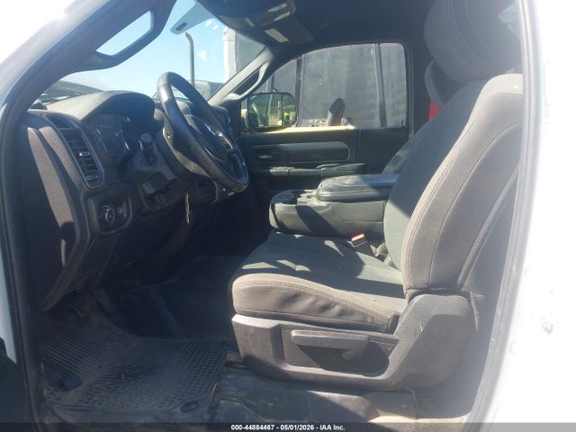 2022 Ram 5500 Chassis Tradesman/slt მანქანა იყიდება აუქციონზე, vin: 3C7WRMCL8NG151042, აუქციონის ნომერი: 44884467