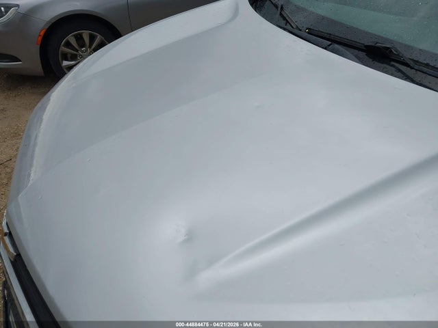 Auction sale of the 2018 Chevrolet Equinox Lt, vin: 2GNAXJEV2J6114429, lot number: 44884475