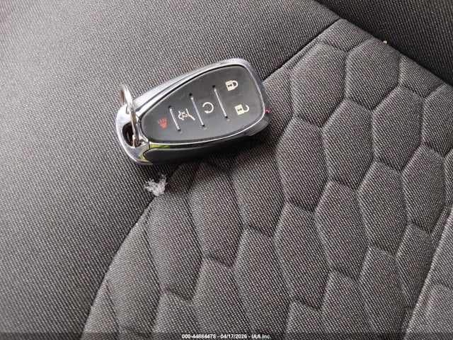 3GNAXMEU9KL100498 Chevrolet EQUINOX LT