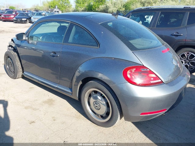 Продаж на аукціоні авто 2012 Volkswagen Beetle 2.5l, vin: 3VWJX7AT7CM629805, номер лоту: 44884480