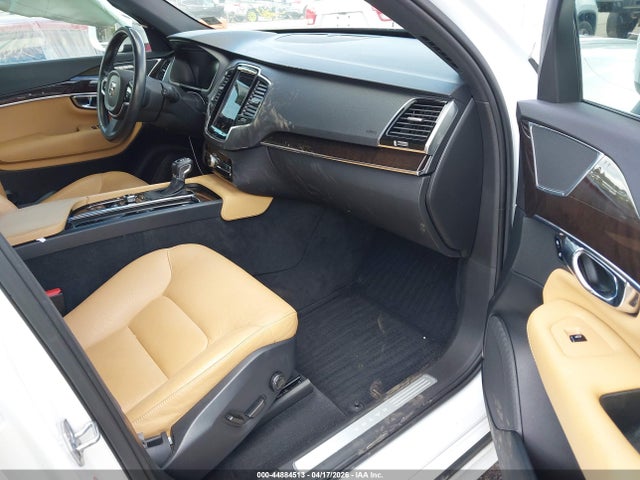 YV4A22PK5H1123622 Volvo Xc90 T6 Momentum