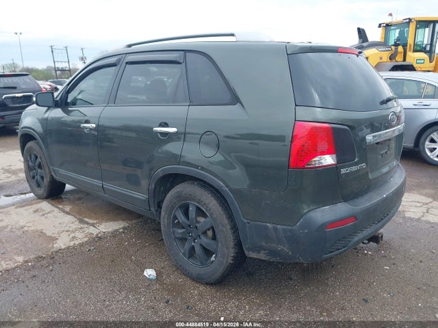 2011 Kia Sorento Lx მანქანა იყიდება აუქციონზე, vin: 5XYKT4A17BG111172, აუქციონის ნომერი: 44884519