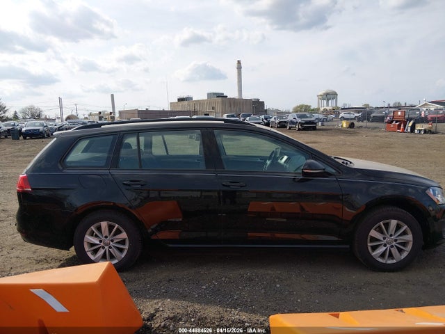 Продажа на аукционе авто 2016 Volkswagen Golf Sportwagen Tsi S 4-door, vin: 3VWA17AU8GM508832, номер лота: 44884526
