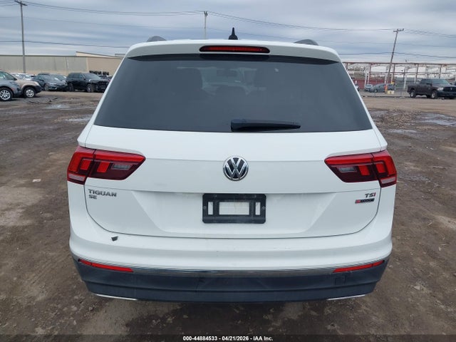 44884533 :رقم المزاد ، 3VV2B7AX0JM080326 vin ، 2018 Volkswagen Tiguan 2.0t Se/2.0t Sel مزاد بيع