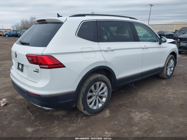 44884533 :رقم المزاد ، 3VV2B7AX0JM080326 vin ، 2018 Volkswagen Tiguan 2.0t Se/2.0t Sel مزاد بيع