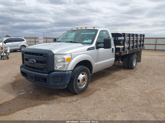 1FDRF3G62FEA14734 Ford F-350 Chassis Xl