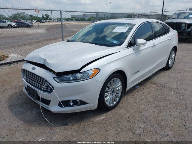 2016 Ford Fusion Hybrid Se მანქანა იყიდება აუქციონზე, vin: 3FA6P0LU0GR126363, აუქციონის ნომერი: 44884624
