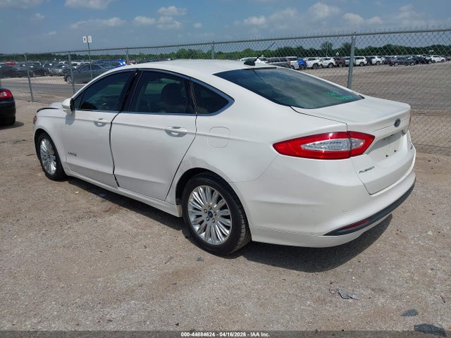 2016 Ford Fusion Hybrid Se მანქანა იყიდება აუქციონზე, vin: 3FA6P0LU0GR126363, აუქციონის ნომერი: 44884624