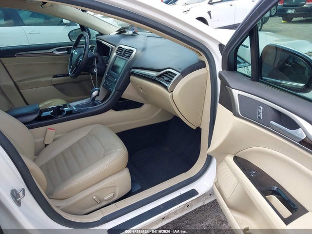 2016 Ford Fusion Hybrid Se მანქანა იყიდება აუქციონზე, vin: 3FA6P0LU0GR126363, აუქციონის ნომერი: 44884624