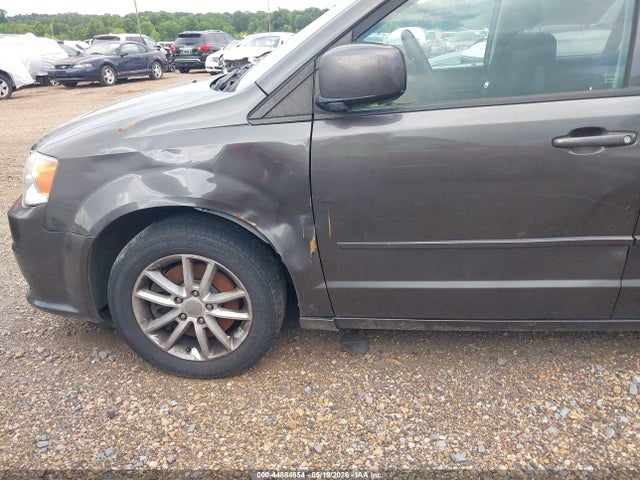 2015 Dodge Grand Caravan Sxt მანქანა იყიდება აუქციონზე, vin: 2C4RDGCG4FR647996, აუქციონის ნომერი: 44884654