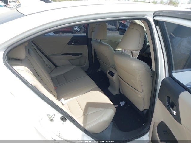 2015 Honda Accord Hybrid Ex-l მანქანა იყიდება აუქციონზე, vin: 1HGCR6F59FA007705, აუქციონის ნომერი: 44884696