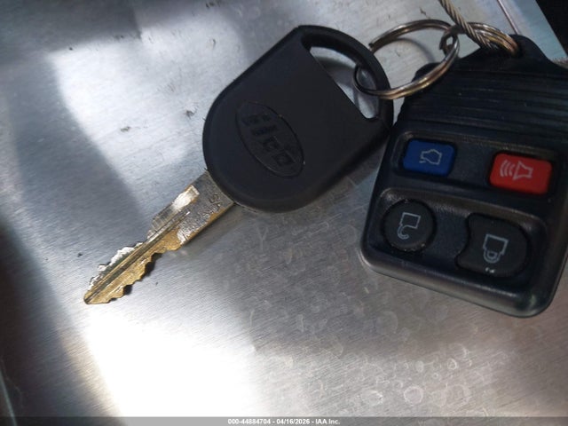 44884704 :رقم المزاد ، 1ZVFT80N955198841 vin ، 2005 Ford Mustang V6 Deluxe/v6 Premium مزاد بيع