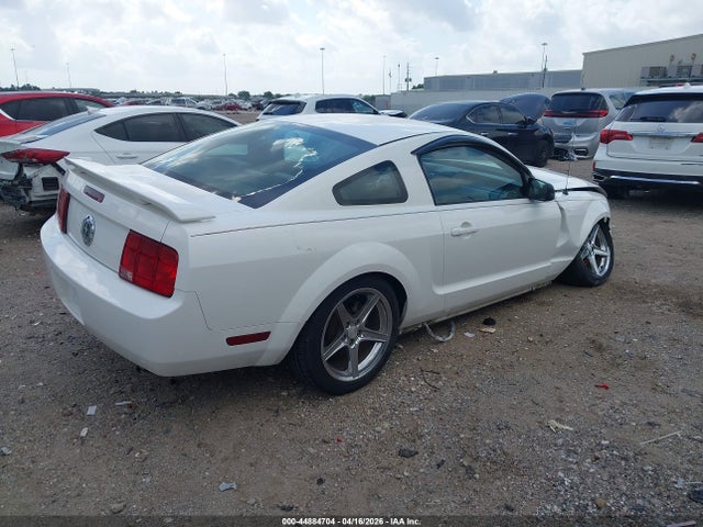 44884704 :رقم المزاد ، 1ZVFT80N955198841 vin ، 2005 Ford Mustang V6 Deluxe/v6 Premium مزاد بيع