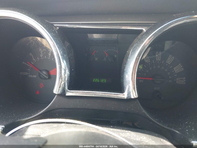 44884704 :رقم المزاد ، 1ZVFT80N955198841 vin ، 2005 Ford Mustang V6 Deluxe/v6 Premium مزاد بيع