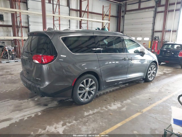 Продажа на аукционе авто 2017 Chrysler Pacifica Limited, vin: 2C4RC1GG2HR655981, номер лота: 44884732