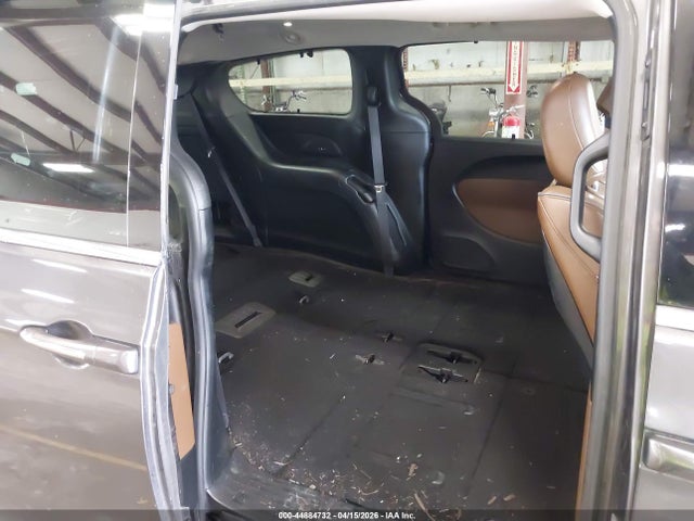Продажа на аукционе авто 2017 Chrysler Pacifica Limited, vin: 2C4RC1GG2HR655981, номер лота: 44884732