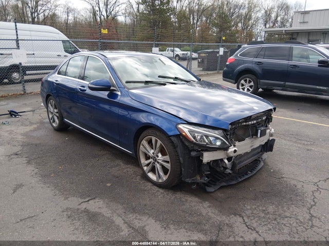 2018 Mercedes-benz C 300 მანქანა იყიდება აუქციონზე, vin: 55SWF4JB8JU218608, აუქციონის ნომერი: 44884744