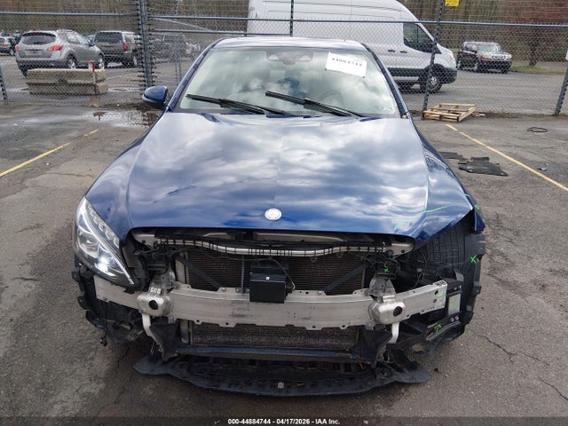 2018 Mercedes-benz C 300 მანქანა იყიდება აუქციონზე, vin: 55SWF4JB8JU218608, აუქციონის ნომერი: 44884744