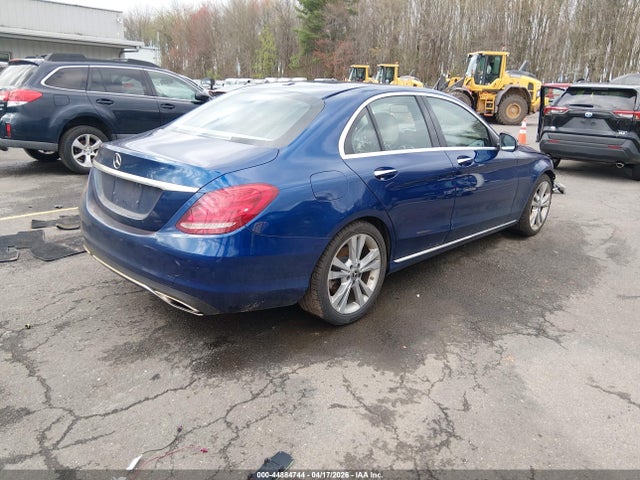 2018 Mercedes-benz C 300 მანქანა იყიდება აუქციონზე, vin: 55SWF4JB8JU218608, აუქციონის ნომერი: 44884744