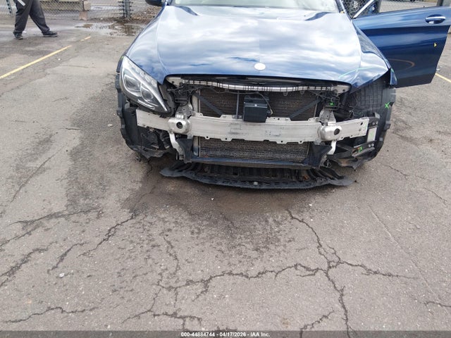 2018 Mercedes-benz C 300 მანქანა იყიდება აუქციონზე, vin: 55SWF4JB8JU218608, აუქციონის ნომერი: 44884744