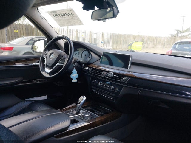 Продажа на аукционе авто 2015 Bmw X5 Xdrive35i, vin: 5UXKR0C57F0P18092, номер лота: 44884759