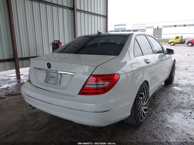 Aukcja sprzedaży 2013 Mercedes-benz C 250 Luxury, vin: WDDGF4HBXDA867681, numer aukcji: 44884772