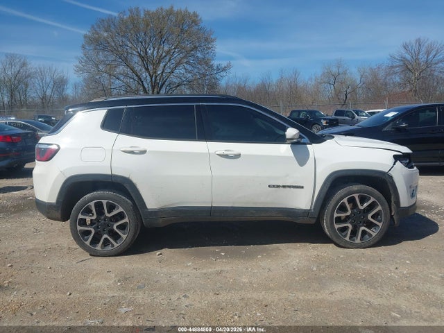 44884809 :رقم المزاد ، 3C4NJDCB0JT272883 vin ، 2018 Jeep Compass Limited 4x4 مزاد بيع