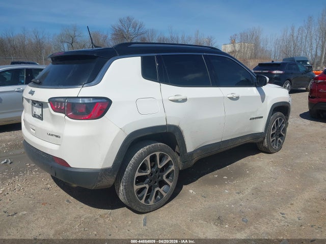 44884809 :رقم المزاد ، 3C4NJDCB0JT272883 vin ، 2018 Jeep Compass Limited 4x4 مزاد بيع