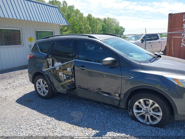 Продаж на аукціоні авто 2018 Ford Escape Se, vin: 1FMCU9GD8JUA75064, номер лоту: 44884824