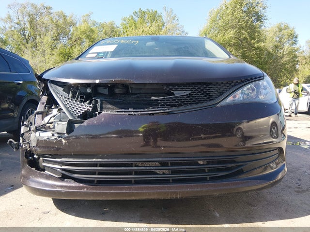 2018 Chrysler Pacifica L მანქანა იყიდება აუქციონზე, vin: 2C4RC1AG6JR274875, აუქციონის ნომერი: 44884839