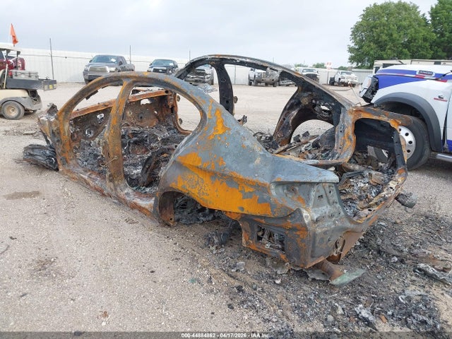 WBAJE5C5XKWW17879 BMW 540I
