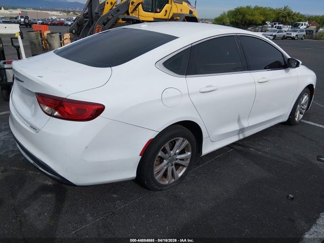 2015 Chrysler 200 Limited მანქანა იყიდება აუქციონზე, vin: 1C3CCCABXFN617184, აუქციონის ნომერი: 44884865