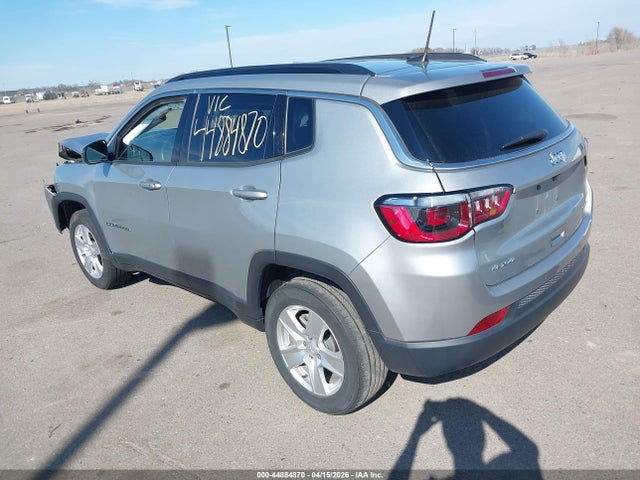 Продажа на аукционе авто 2022 Jeep Compass Latitude 4x4, vin: 3C4NJDBB3NT102217, номер лота: 44884870