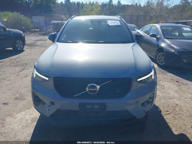 YV4L12UC1S2582821 Volvo Xc40 B5 Plus Dark Theme