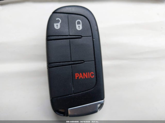 44884886 :رقم المزاد ، 1C4RJFAG3LC148598 vin ، 2020 Jeep Grand Cherokee Laredo E 4x4 مزاد بيع