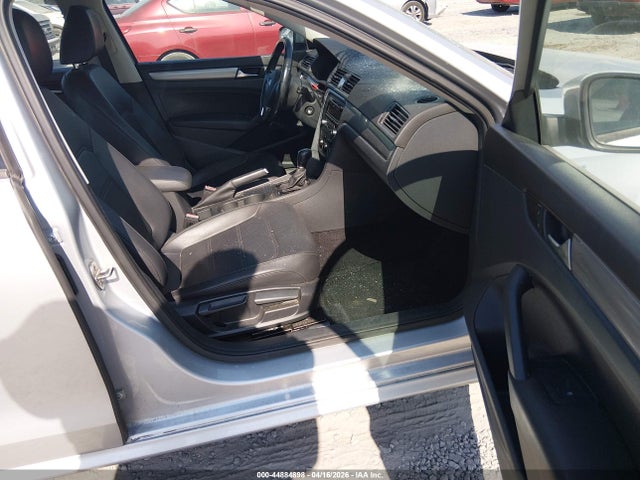 Aukcja sprzedaży 2015 Volkswagen Passat 1.8t Wolfsburg Edition, vin: 1VWAT7A32FC037360, numer aukcji: 44884898